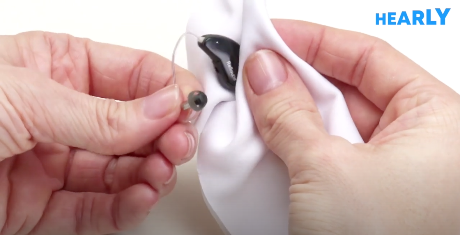 Instructional videos of ReSound hearing aids