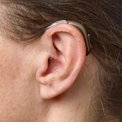 Oticon Intent 1 miniBTE - Ear Woman | Oogvoororen